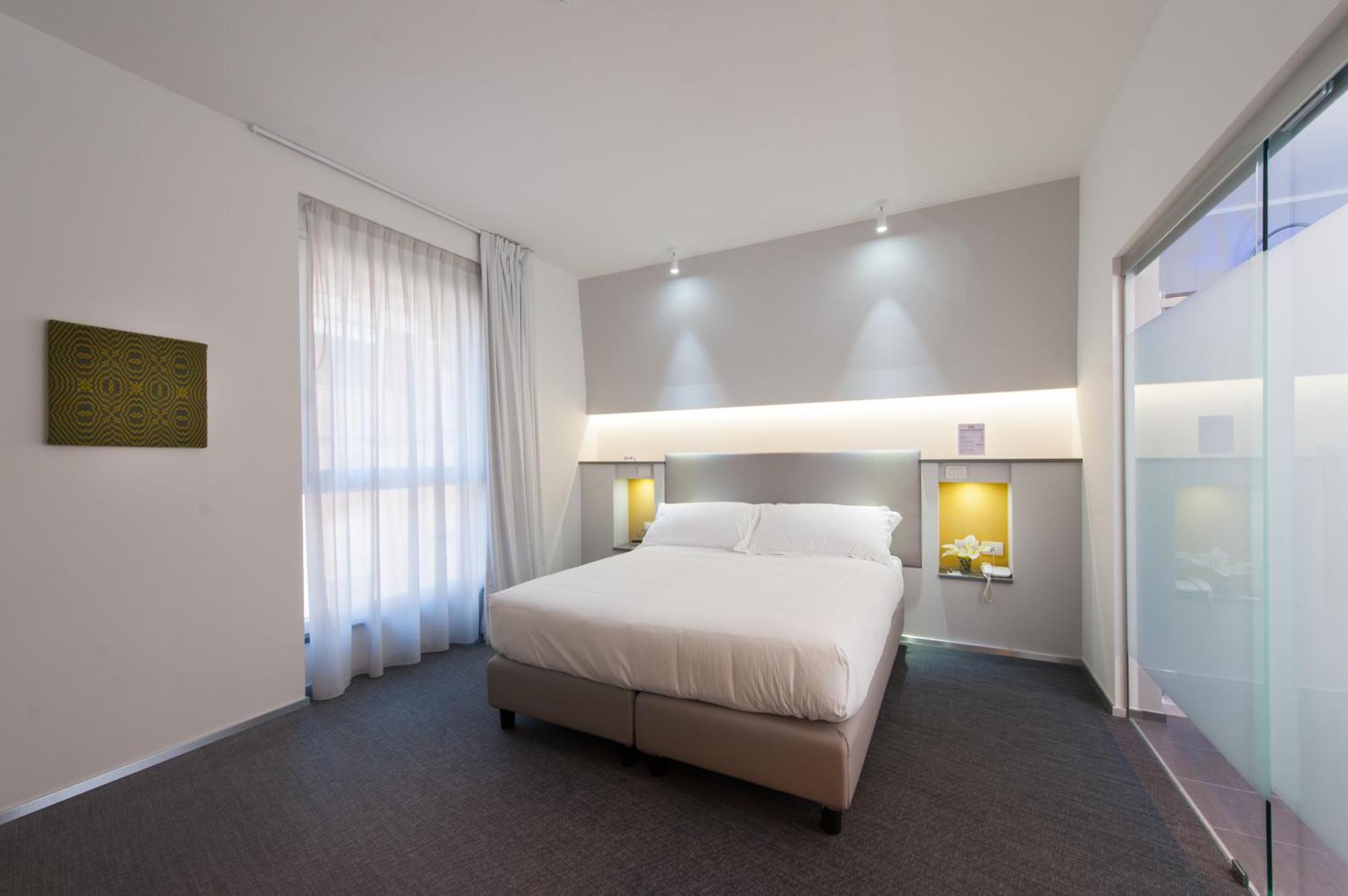 Executive Inn Boutique Hotel Бриндизи Номер фото