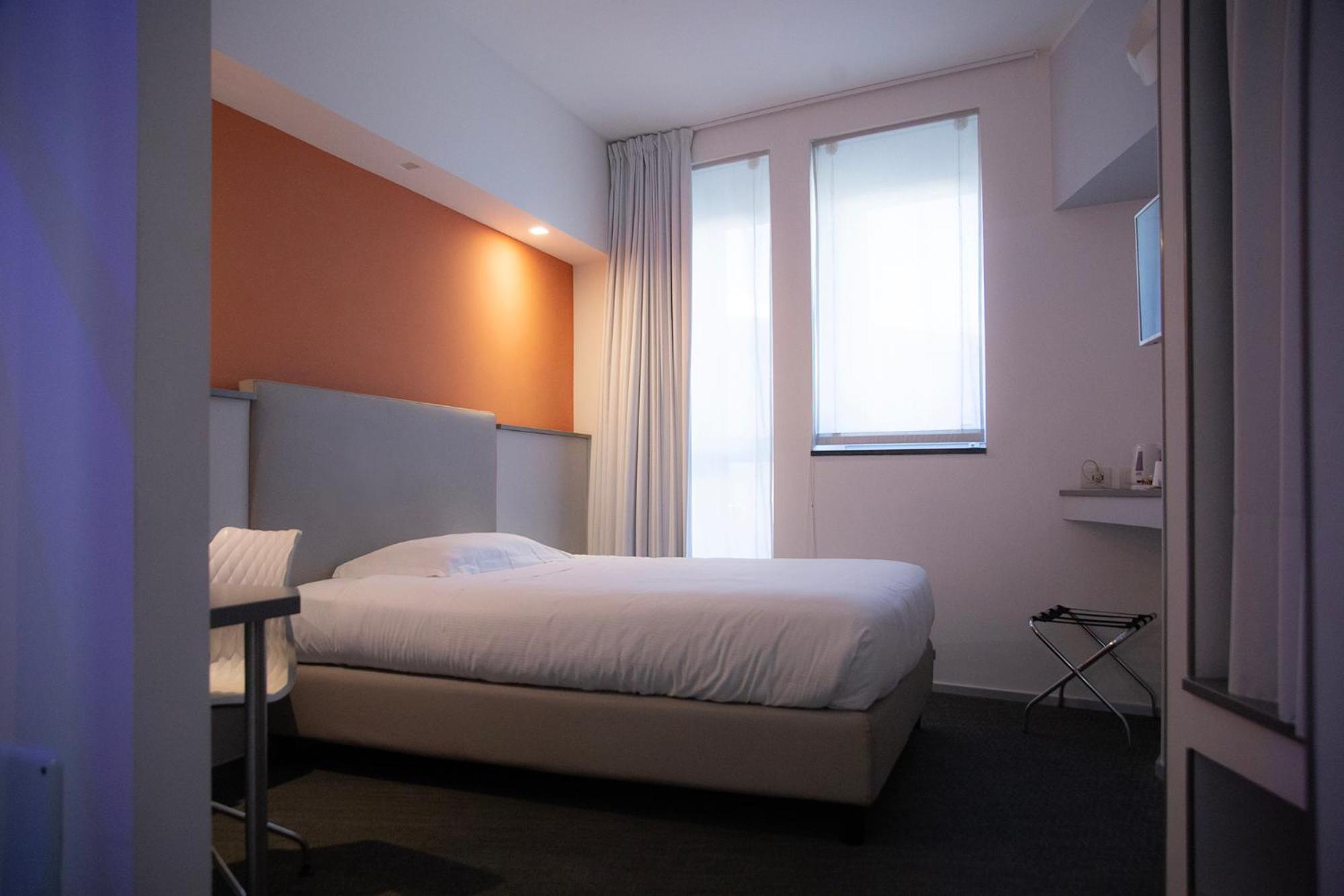 Executive Inn Boutique Hotel Бриндизи Номер фото